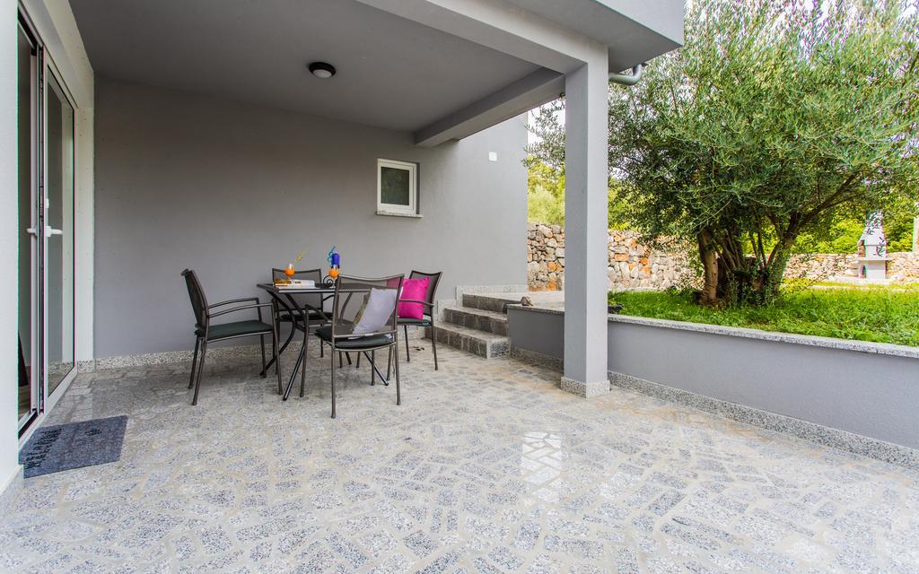 Sunrise Apartment Risika Exterior photo